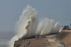 名句八月十八潮,壮观天下无描写的是我国哪个著名景观-波若密