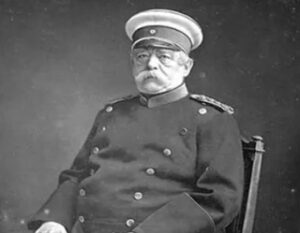 俾斯麦和希特勒哪个厉害？俾斯麦和希特勒实力对比-波若密