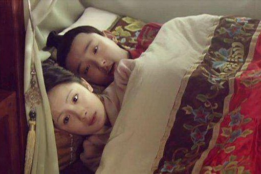 古代为什么先睡陪房丫头 通房丫头为何又要在床边待命-波若密