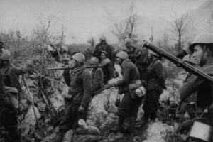 库尔斯克会战后德军为何完全打不赢苏军了-波若密