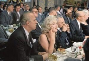 赫鲁晓夫为何一定要与玛丽莲梦露吃午餐-波若密