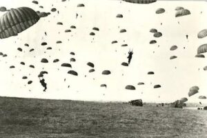 市场花园行动为什么叫市场花园-波若密