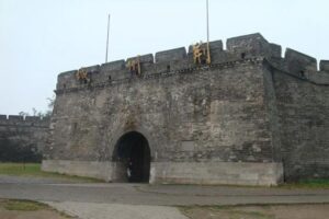 千里江陵一日还中的江陵指的是哪里-波若密