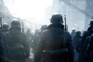 二战德国士兵背的铁罐子是什么用的-波若密