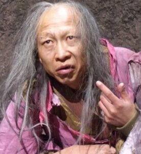 裘千尺比公孙止大几岁？什么时候出生的？-波若密