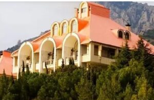 戈尔巴乔夫与叶利钦是什么地位？谁权利大？-波若密